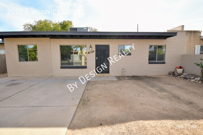 Building Photo - Remodeled Desert Shadows 3 Bed 2 Bath Town...