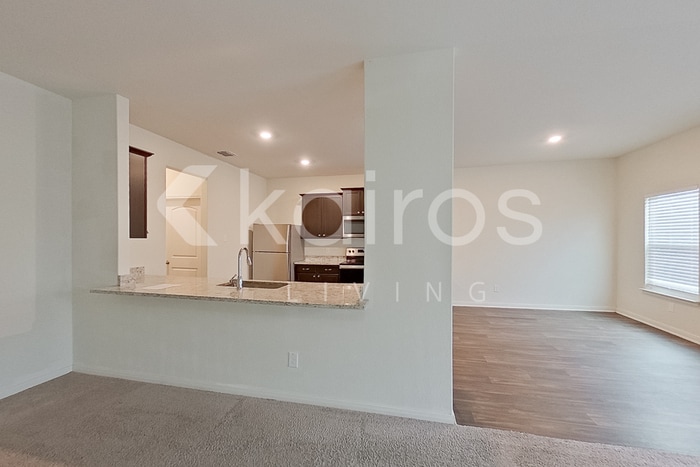 Building Photo - 3958 Turtle Creek