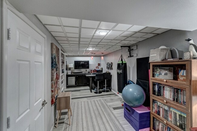 Building Photo - 4025 Wild Flower Dr