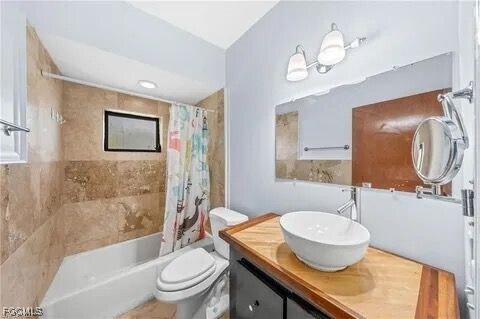 Building Photo - 3745 27th Ave SW