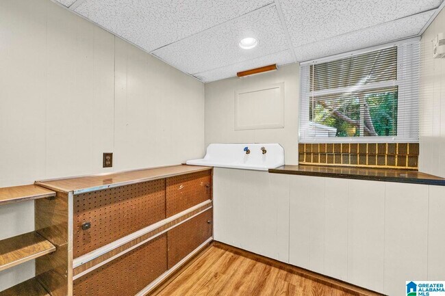 Building Photo - 2516 Ridgewood Rd