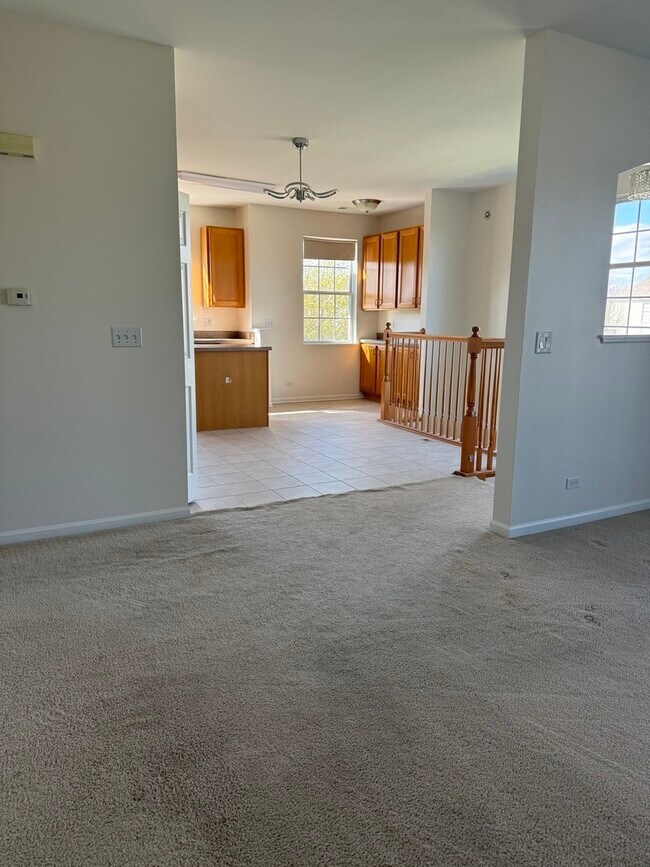 Building Photo - 4245 Savoy Ln