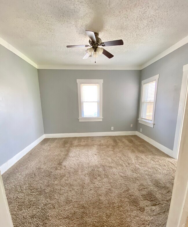 Main bedroom - 2812 NW 15th St
