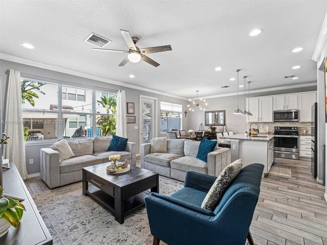 Building Photo - 3953 Black Olive Ln