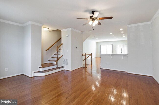 Building Photo - 7672 Timbercross Ln