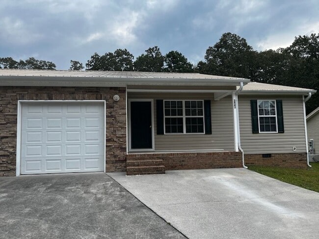 Primary Photo - 2 Bedroom 2 Bath Duplex with Garage