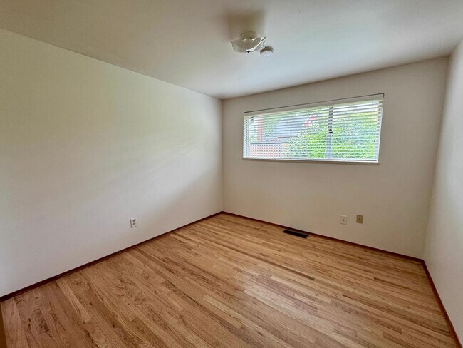 Building Photo - 1212 NW 67th St