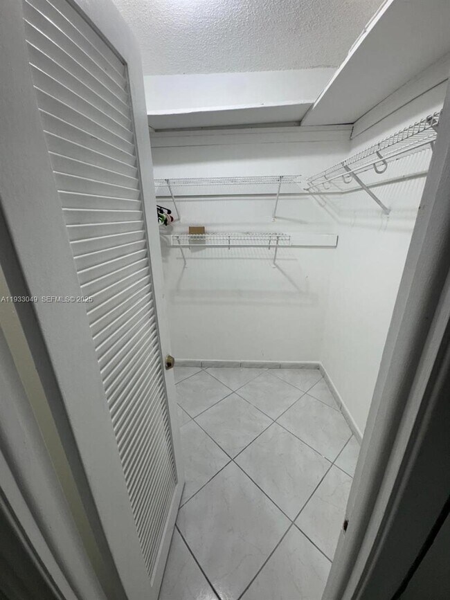 Building Photo - 5750 Collins Ave