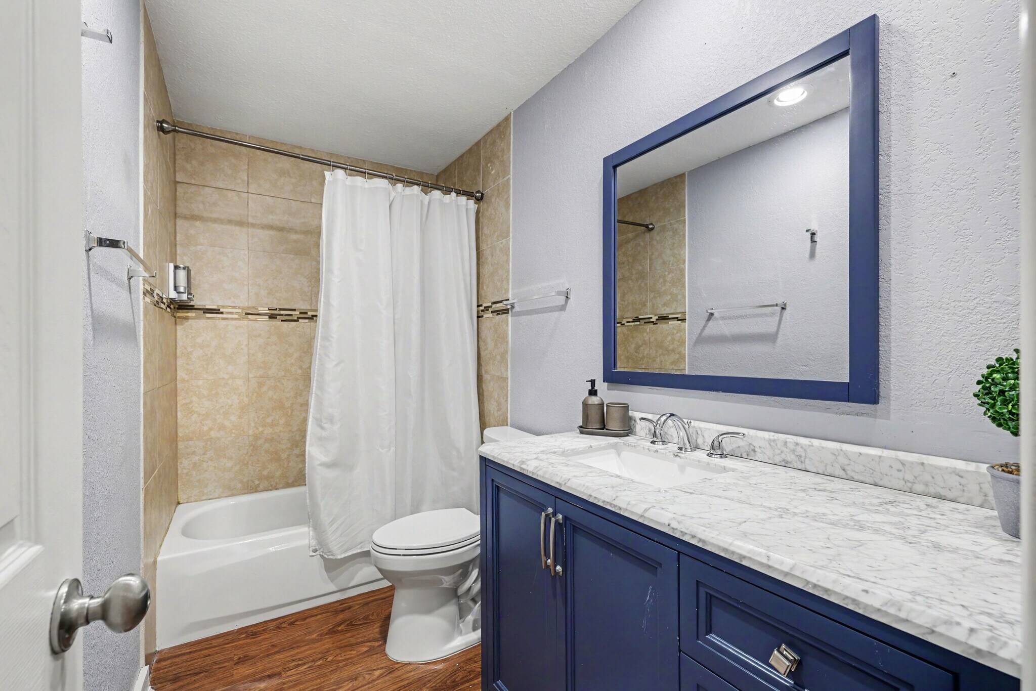 Building Photo - 6556 Osage Trl