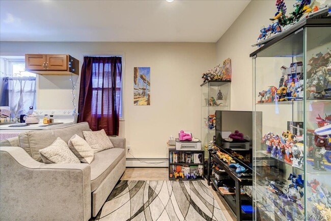 Building Photo - 90 Sullivan St