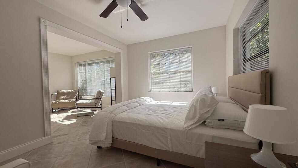 Building Photo - 1931 Mayo St