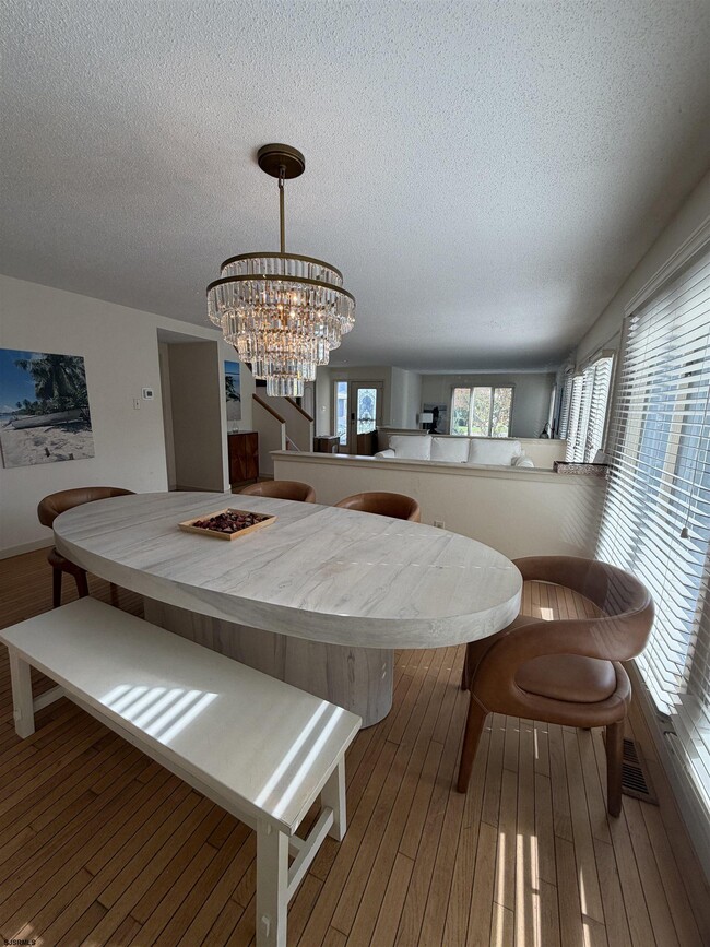 Building Photo - 33 Seaside Ct