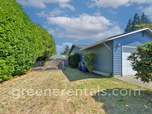 Building Photo - Coming Soon! 3BR 1.75BA Rambler in Olympia...