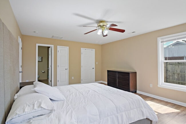 Building Photo - 7103 Highland St