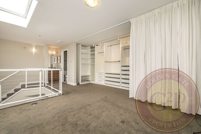Building Photo - SoMa - 1 BR, 2 BA Loft 975 Sq. Ft. - 3D Vi...