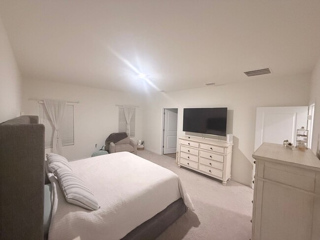 Building Photo - 4 Bedroom/3 Bath two-story home in Arbor Greens