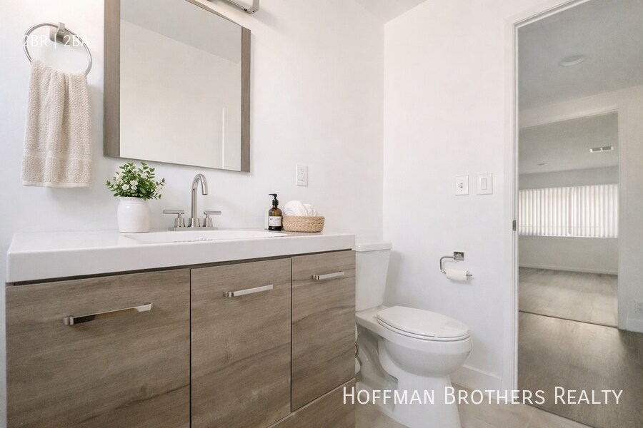 Building Photo - 720 N Market St