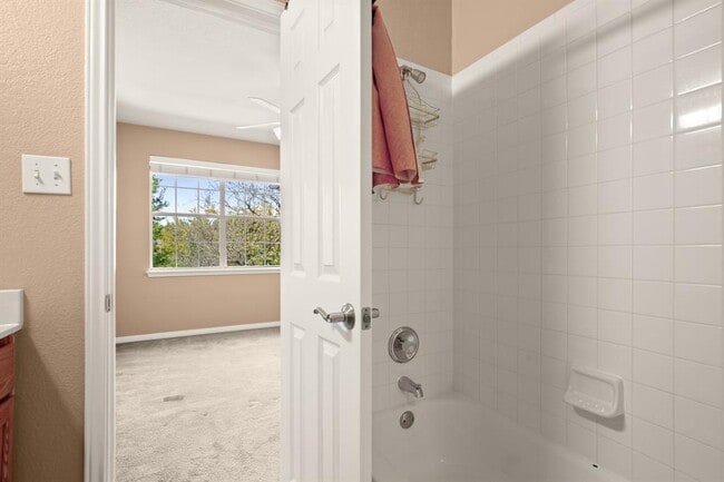 Building Photo - 8518 Cahill Dr