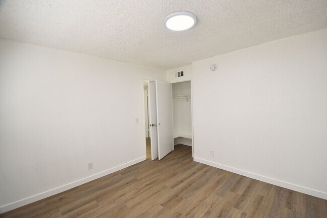 Building Photo - 21018 Gresham St