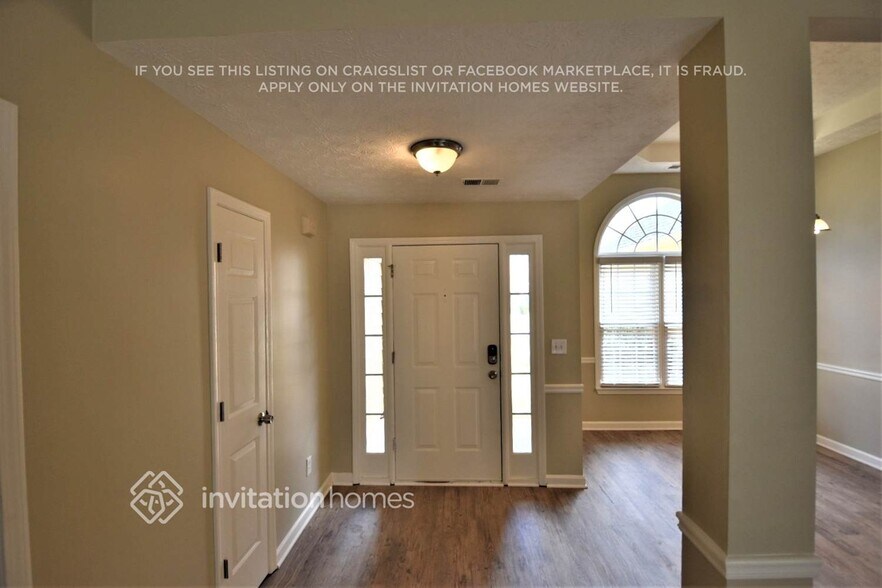 Building Photo - 5056 Hopeland Dr