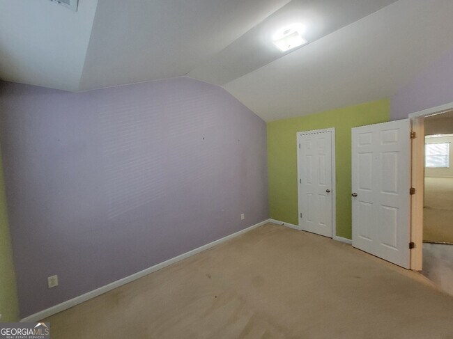 Building Photo - 175 Stillwood Dr