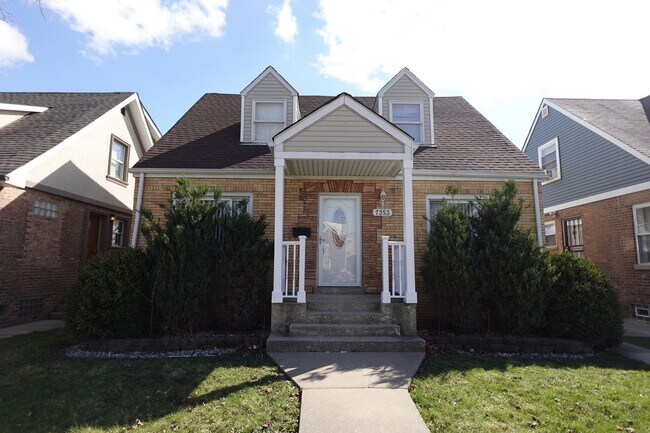 Building Photo - 7353 W 56th St