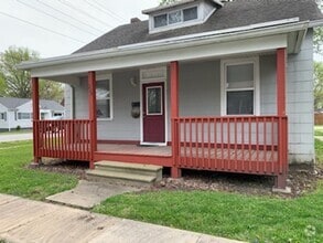 Building Photo - 2 Bed House with Garage