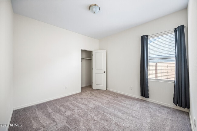 Building Photo - 2430 E Alonso Dr