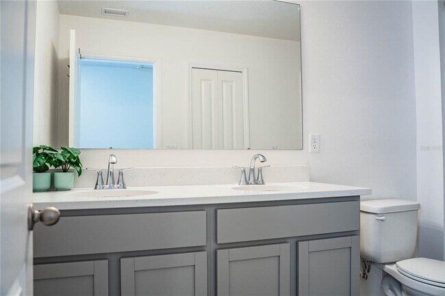 Building Photo - 3883 Academia Ave