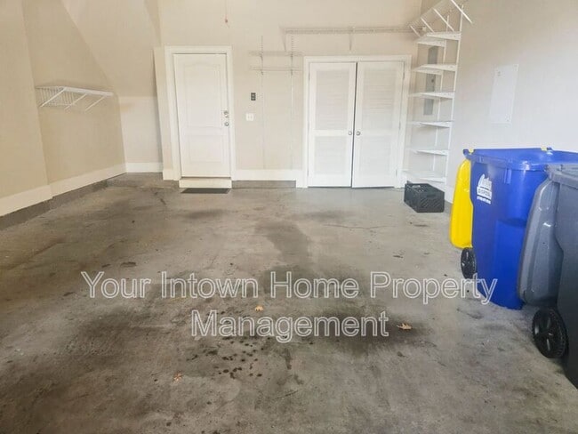 Building Photo - 2380 Crescent Park Ct