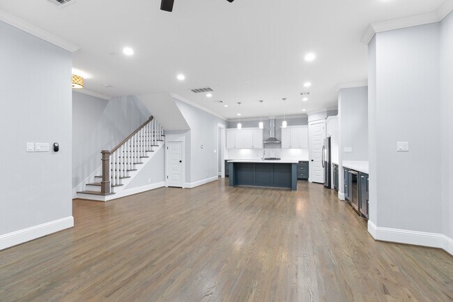 Building Photo - 2515 Judiway St
