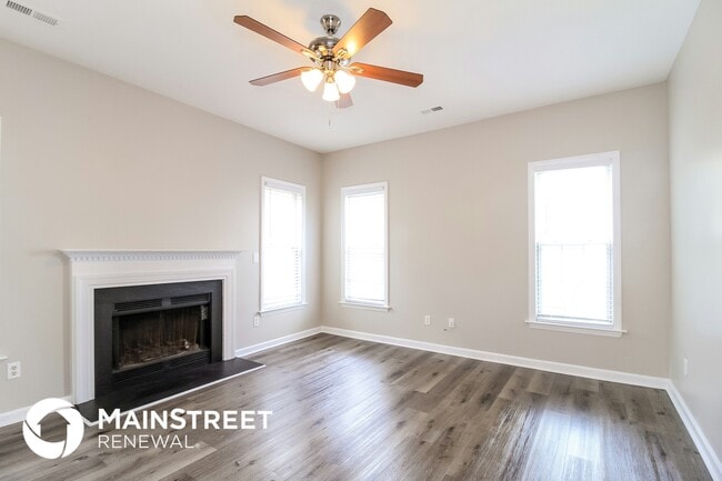 Building Photo - 5560 Angel Oaks Dr
