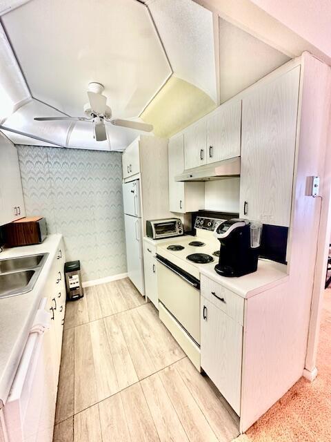 Building Photo - 2067 Cornwall D