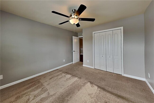 Building Photo - 6430 Queensdale Dr