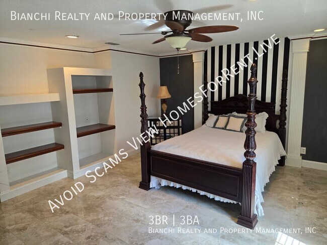 Building Photo - 1132 Ridge Dr