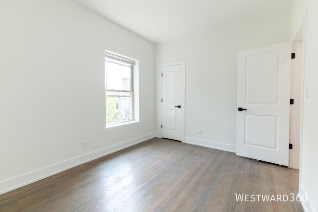Building Photo - 6201 N Glenwood Ave