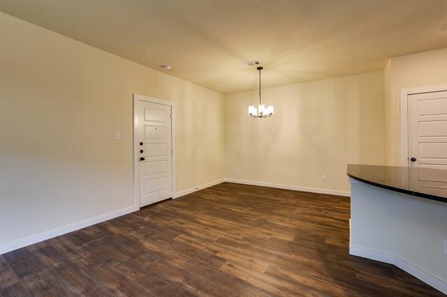 Building Photo - 648 Blackland dr