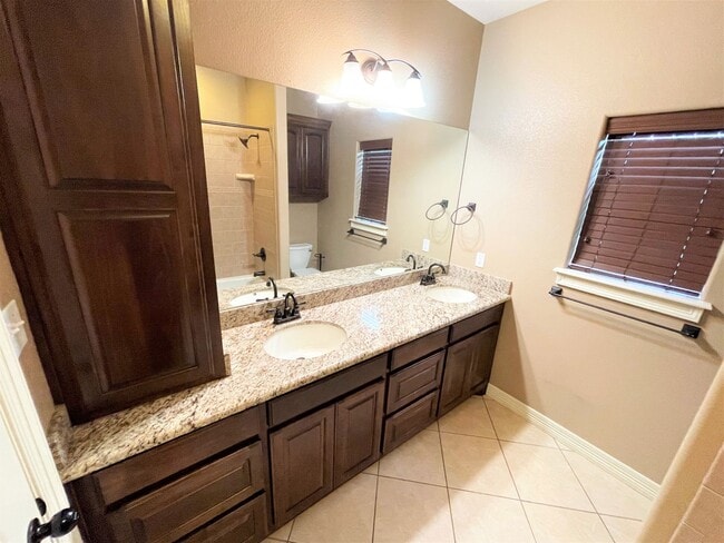 Building Photo - 3699 Canyon Ln