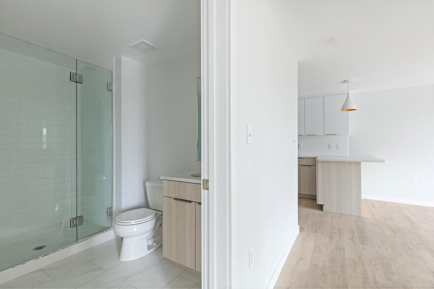Building Photo - 13 Soden St