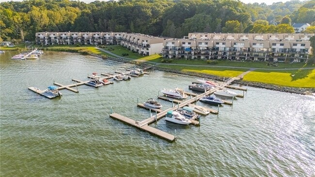 Building Photo - 265 Bay Village Dr