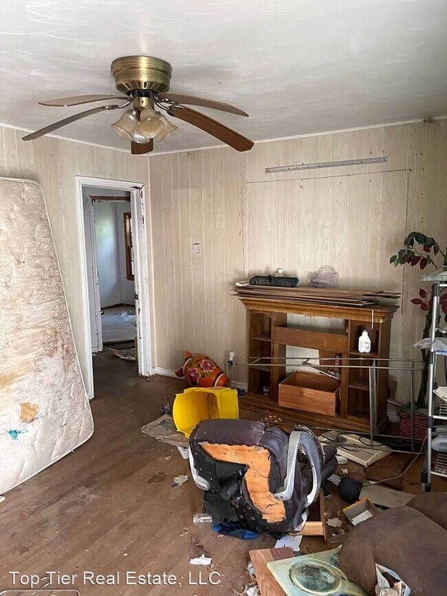 Building Photo - 3 br, 1 bath House - 1607 SW F Ave