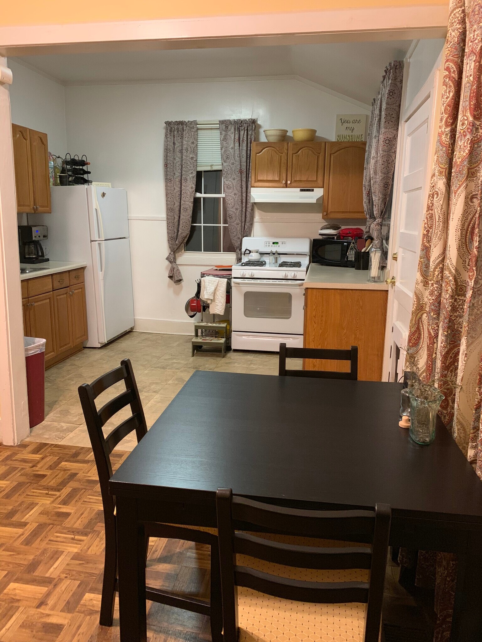 Building Photo - 197 Lake Dr