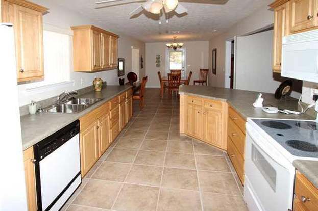 Building Photo - 4150 Oak Pointe Dr