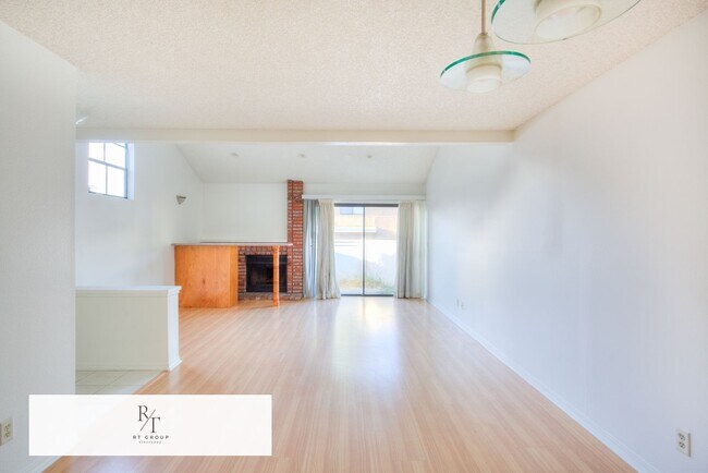 Building Photo - 15748 Tetley St