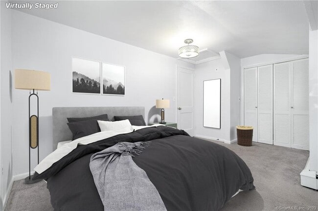 Building Photo - 15 Duncanson St