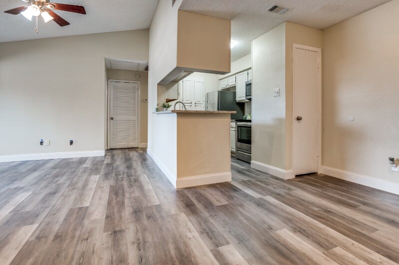 Building Photo - 1310 Harwell Dr