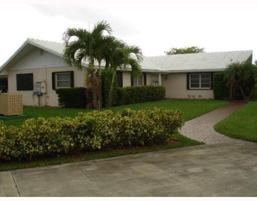 Building Photo - 6852 Skyline Dr