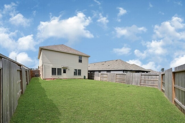 Building Photo - 227 River Grv Ct