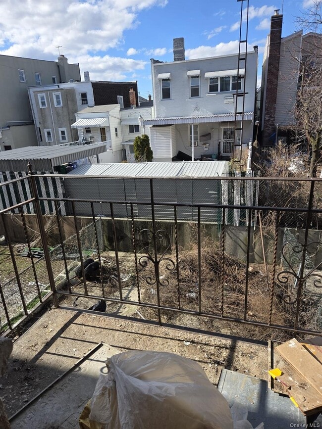 Building Photo - 105-21 53rd Ave