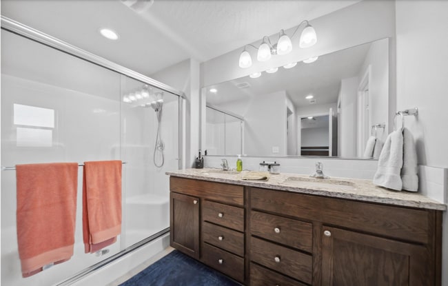 Building Photo - 14510 E Caprio Ave